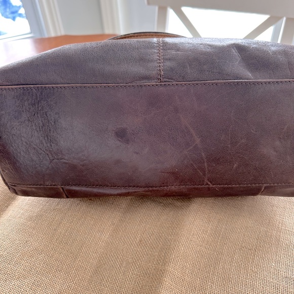 Gorgeous Italian Leather Bag - Picture 7 of 7